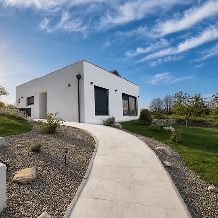 Villa Soha *